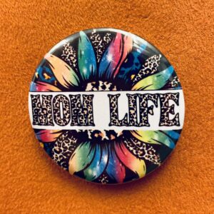 Store buttons