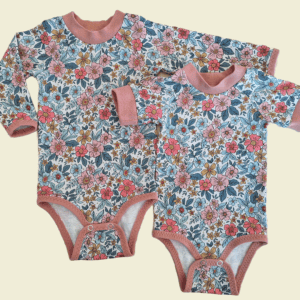 Blomstrete body 62 og 74