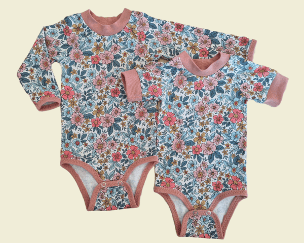 Blomstrete body 62 og 74
