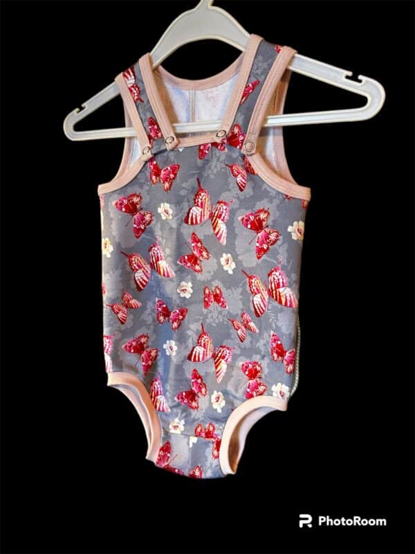 Småttisdrakt/romper (74)