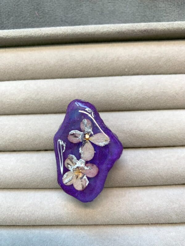 "Ametyst" Ring med Ekte Blomster - Bilde 3