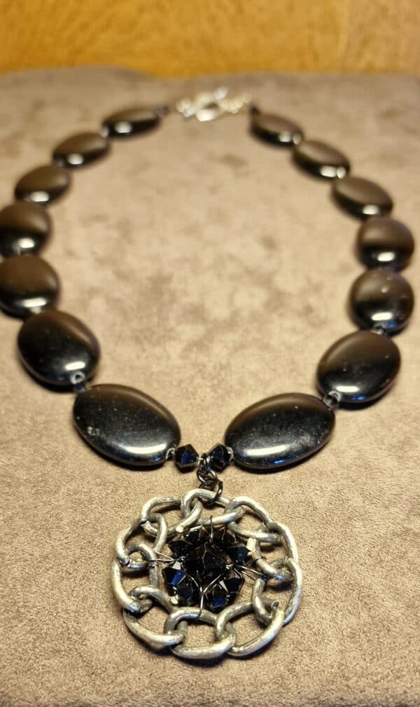 Smykke med onyx og swarovski krystallar - Bilde 3