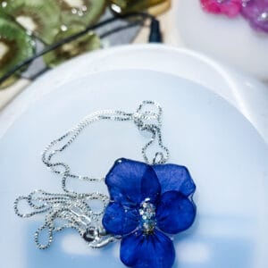 Blå fiol/stemorsblomst! Ekte blomster-smykke