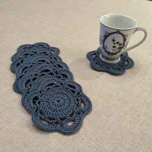 Heklet glassbrikke