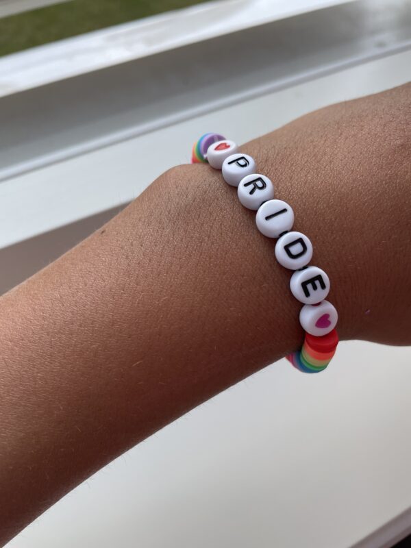 Ønsket armbånd regnbue pride 🏳️‍🌈🖤🌈