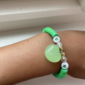 Grønn fersken armbånd med hjerter💚🤍