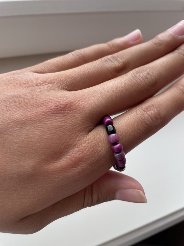 Mørke lilla og svart ring med sea beads💜🖤