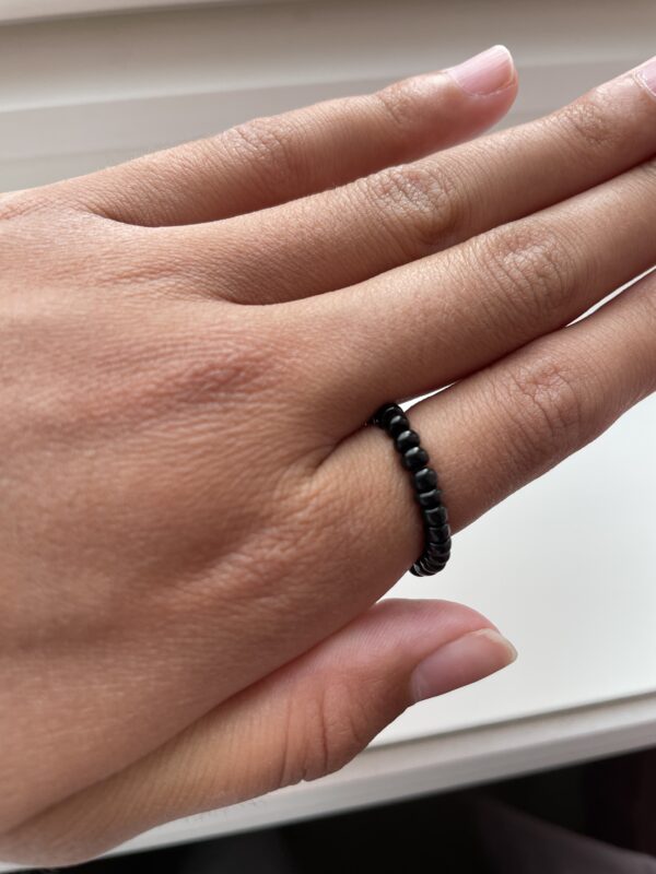Svart sea beads ring🖤