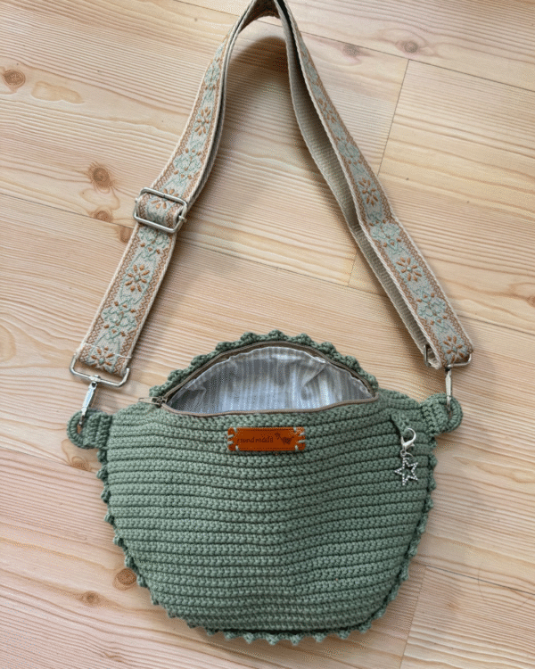 B) Crossbody/Rumpetaske - Bilde 4