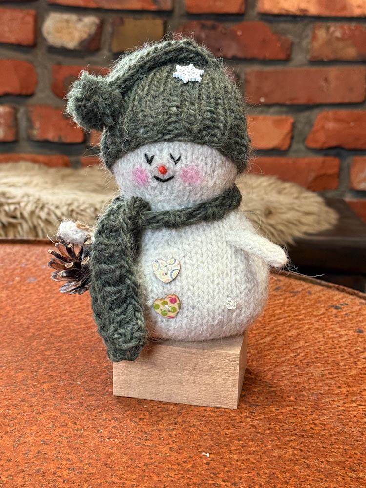 Strikket snømann