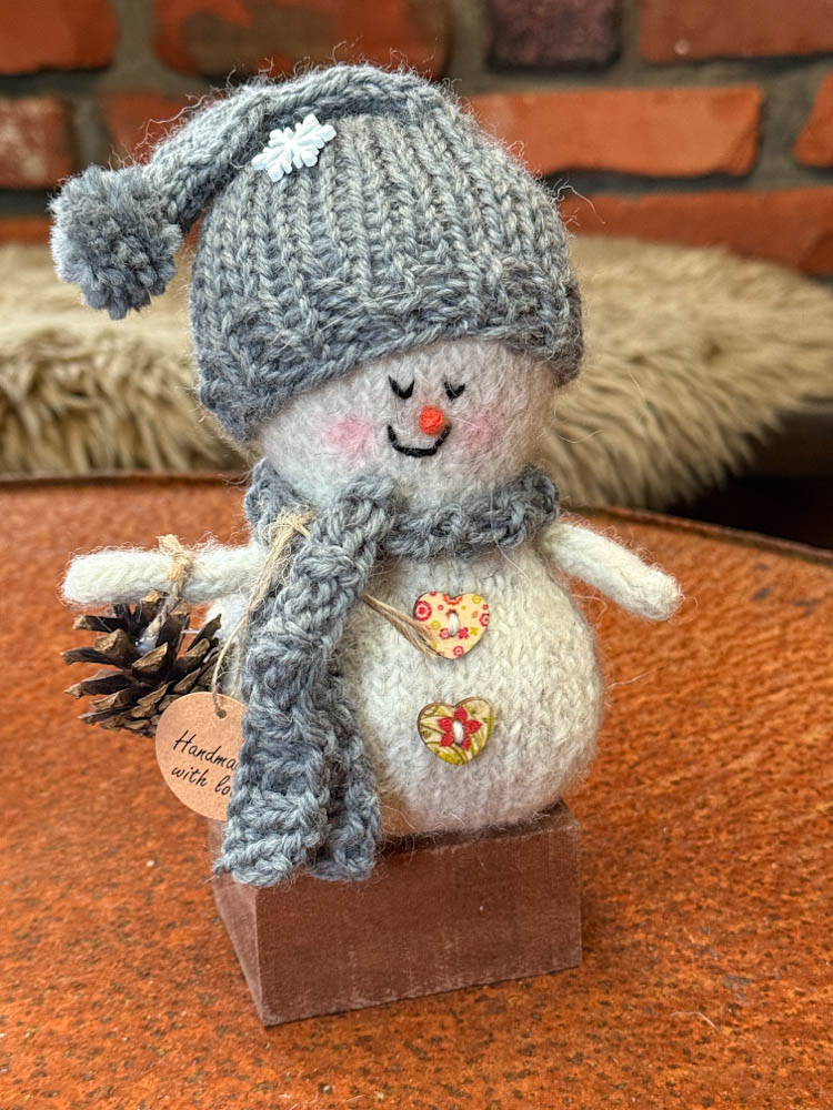 Strikket snømann