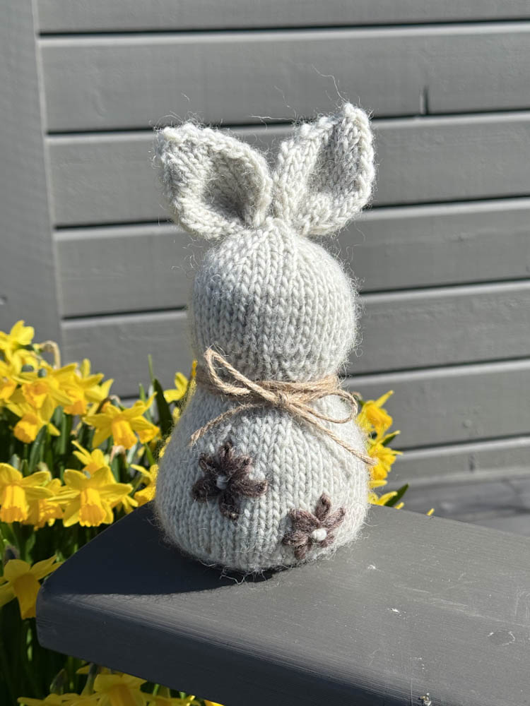 Strikkeoppskrift påskehare