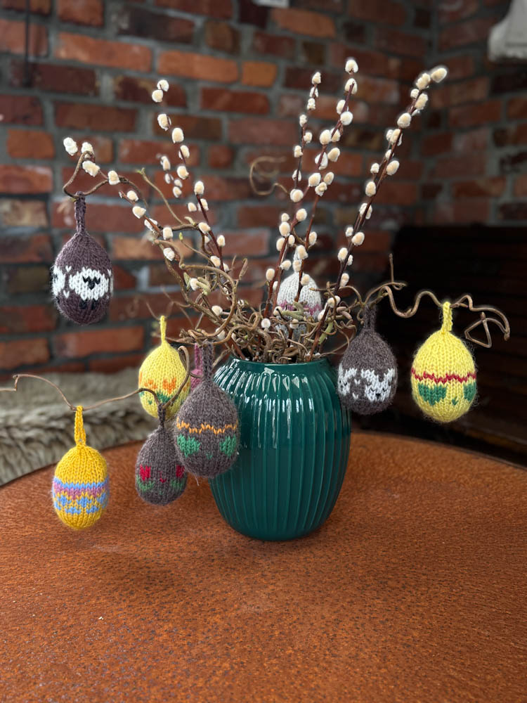 Strikkeoppskrift påskeegg