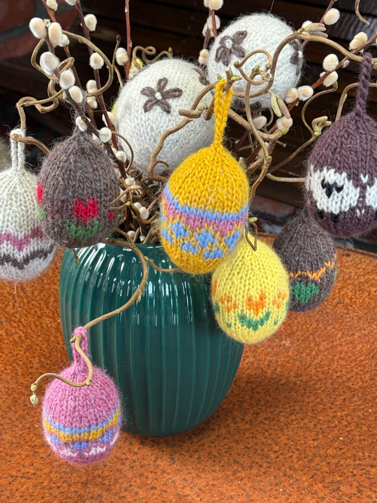 Strikkeoppskrift påskeegg