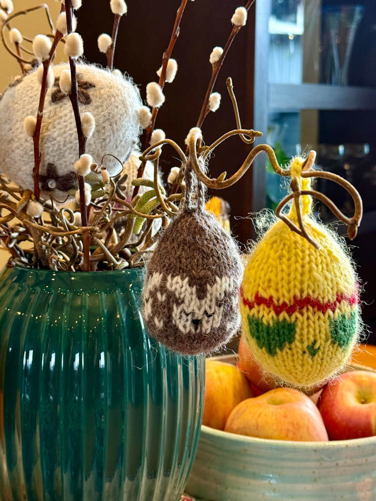 Strikkeoppskrift påskeegg