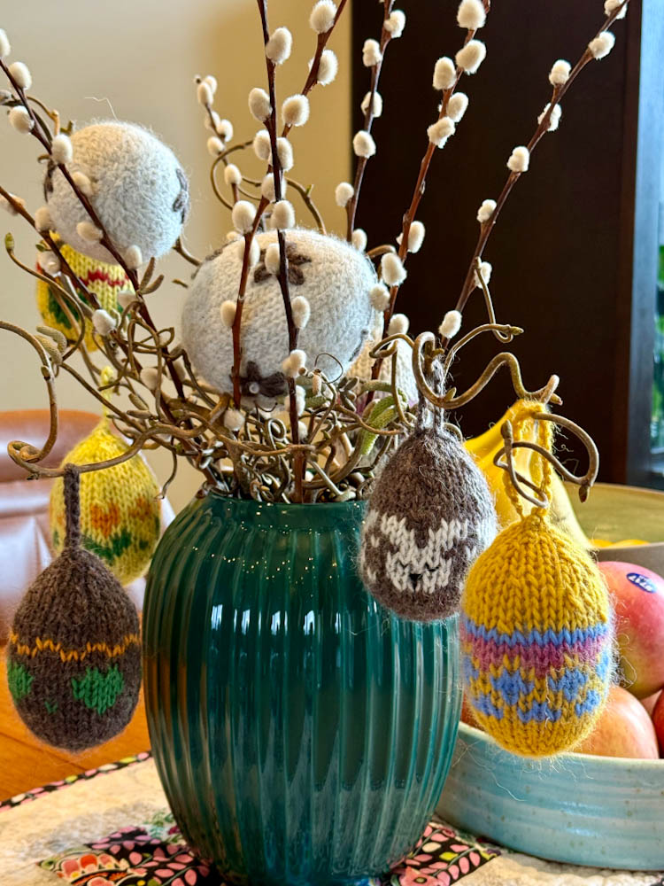 Strikkeoppskrift påskeegg