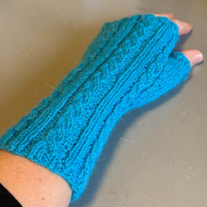 Håndstrikket pulsvarmere i alpakka ull