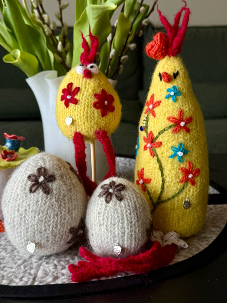 Strikkeoppskrift påskeegg