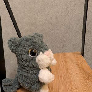 Grå katt